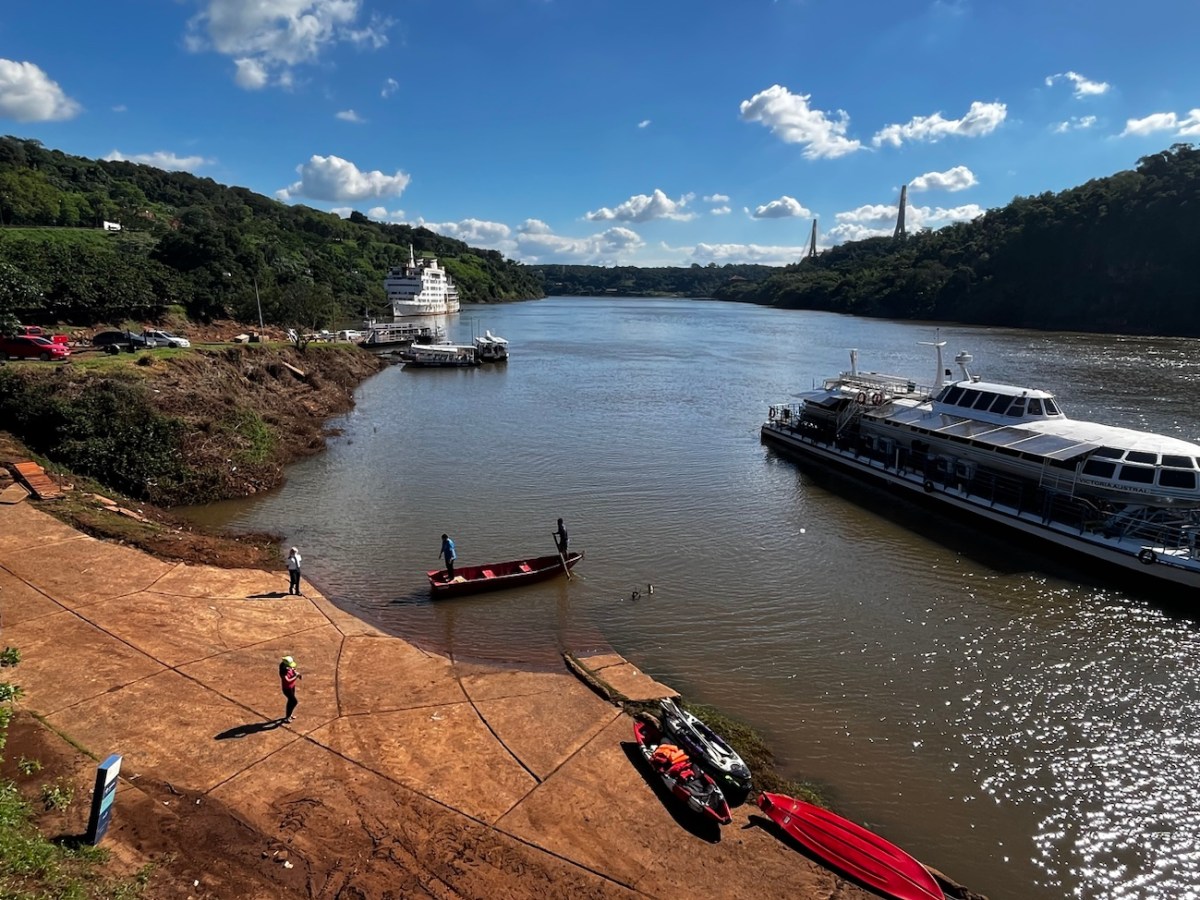 Two Wasters in a Country Club – Paraguay Part 1